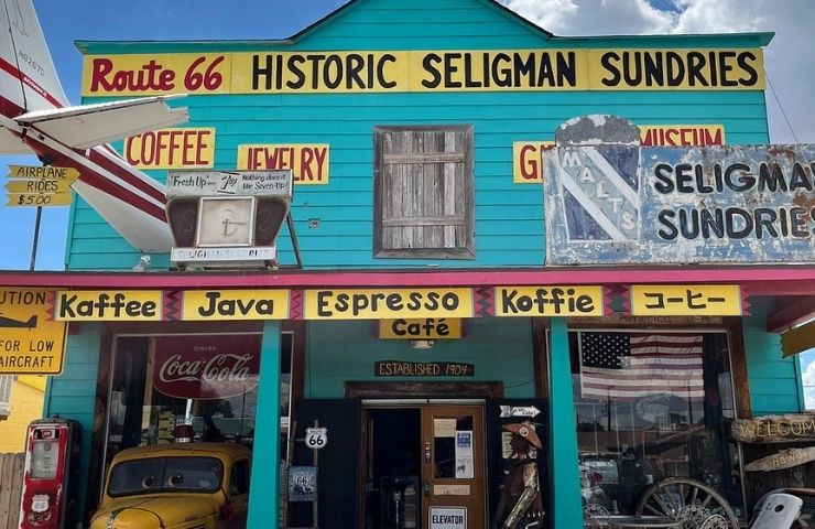 Historisk route 66 Seligman, Kalifornien, USA